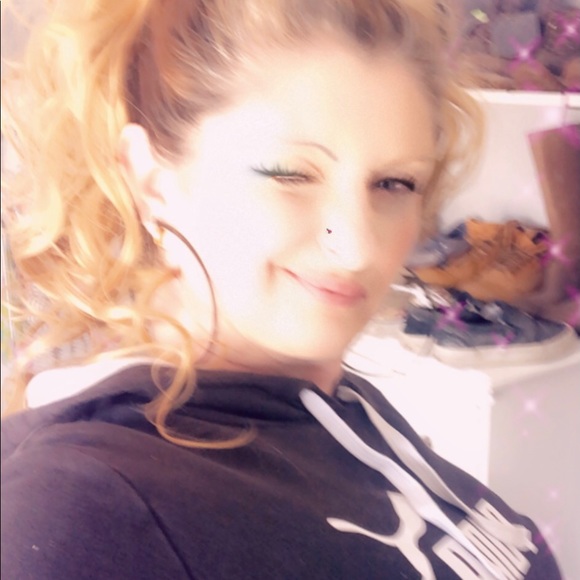 Founder former owner of the Cincinnati Rollergirls - Picture 2 of 5